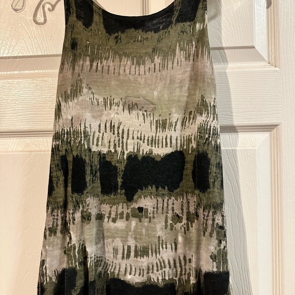 Elliot Lauren Sequin Tank - Picture 2 of 2